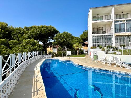 Sea view ground floor getaway! Holiday home in Mijas Costa near the beach Mijas