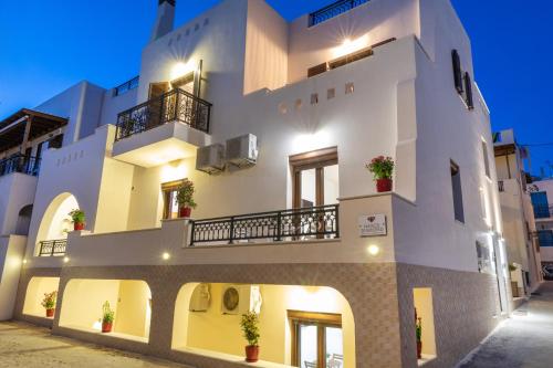 NAXOS DIAMOND Studios Apartments