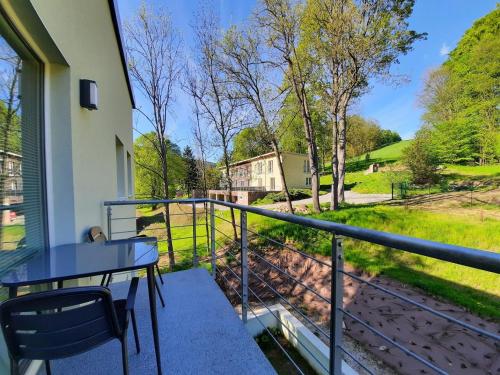 陽台/露台, Vlčí nora (Vlci nora) in 賀爾尼馬爾索夫