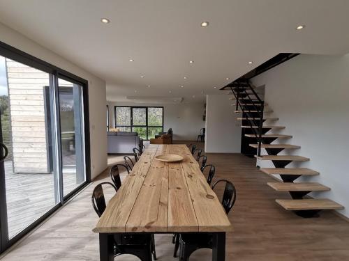 Maison d'architecte en pleine nature in Mende