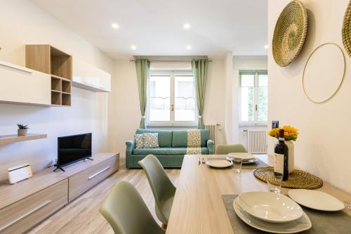 Toit ja joogid, Green Pearl ✰✰✰✰✰ Appartamento a 100 metri dal lago in Arona