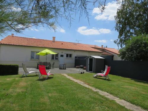 Gîte Chemillé-en-Anjou-Chemillé-Melay, 4 pièces, 6 personnes - FR-1-622-11 - Location saisonnière - Chemillé-en-Anjou