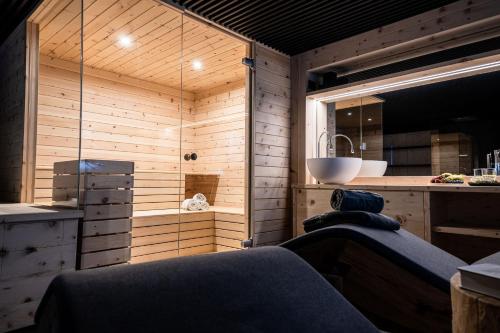ALPINE DAYS Mountain Home – Madonna di Campiglio, TN