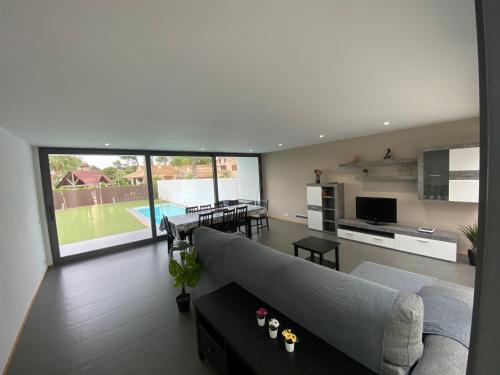  Modern Villa With Private Pool/ 400m To The Beach in Grao de Castellón
