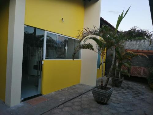 Two-Bedroom Townhouse image 9