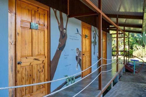 Karandi Hostel in Uvita