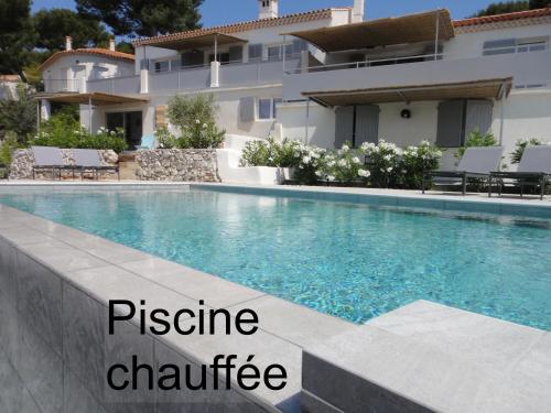 . Home Cassis - Maison Mediterranée - Piscine chauffée