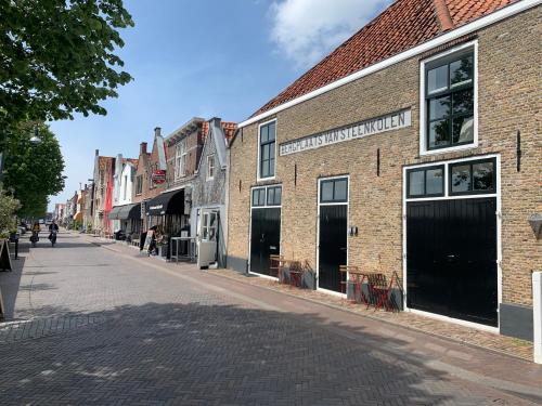  Pakhuis aan de Haven - stuurboord in Zierikzee