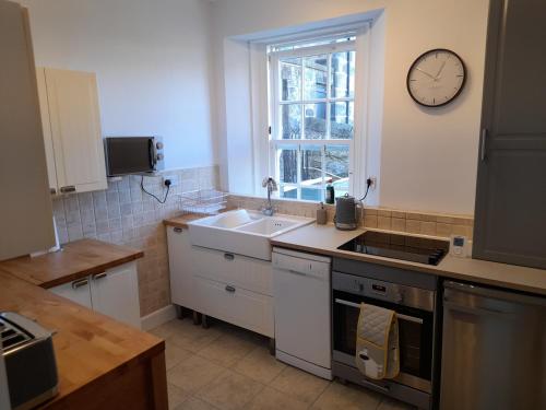 Burntisland Garden Apartment, Fife - 40 mins to Edinburgh