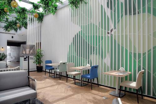 Lemon Tree Hotel Jumeirah Dubai - image 12