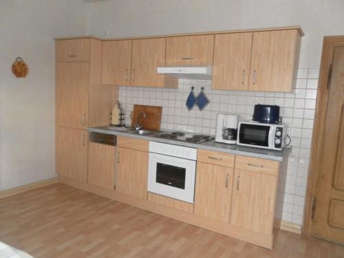 Cosy flat on a family friendly holiday farm in northern Hesse, Trendelburg (foto 4)