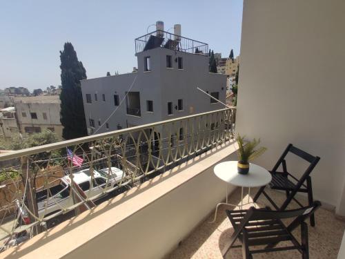 Living Local Nazareth