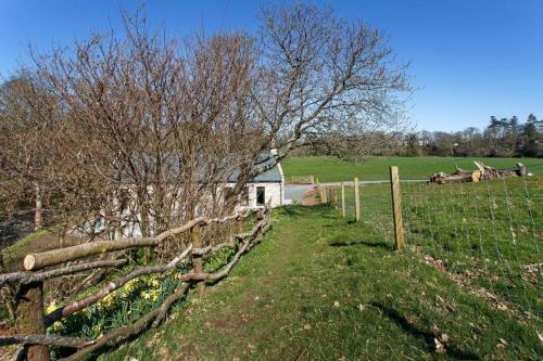 Laundry Cottage, River Doon fishing