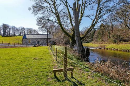 Laundry Cottage, River Doon fishing