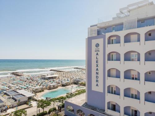 Alexandra BB & Brunch - Beach Front - Healthy XXL Breakfast & Brunch until 12 30, Misano Adriatico