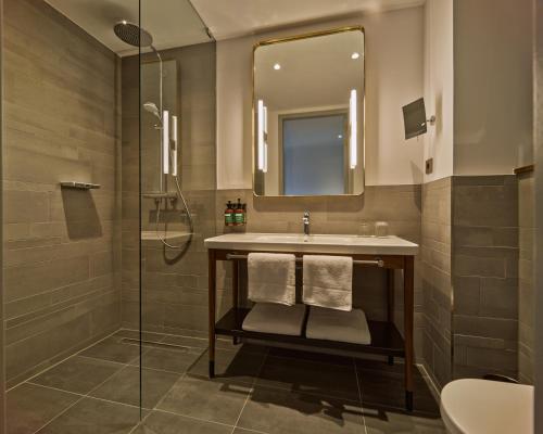 voco The Hague an IHG Hotel - image 5