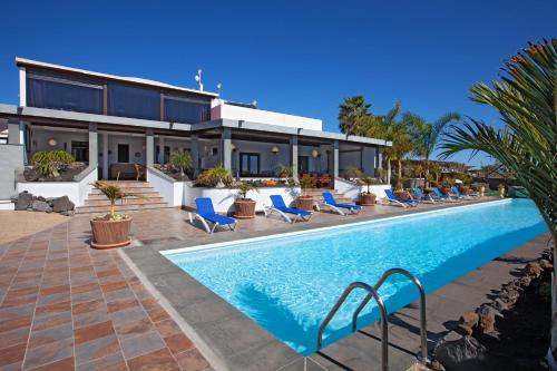  Villa Paraiso in Mácher