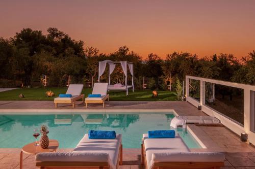 Villa Farao with Private Pool, by ZanteWize – khách sạn tại Kypseli