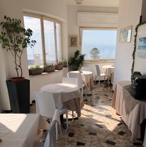 Hotel Belvedere - image 4