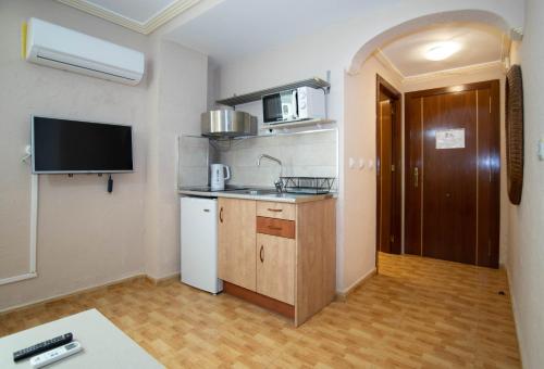 Unique Hotel Apartments - image 12