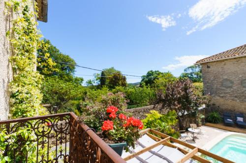 Skats, Logement Onze Chambres & Gîtes (Logement Onze Chambres & Gites) in Raissac-d'Aude
