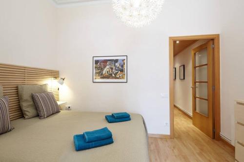 Apartment with Balcony image 10
