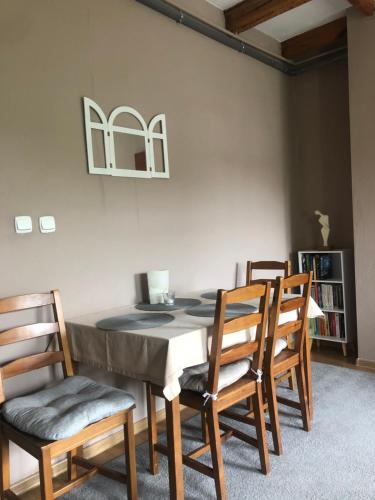 Apartament przy Rynku 2 in 波烏琴-茲德魯伊