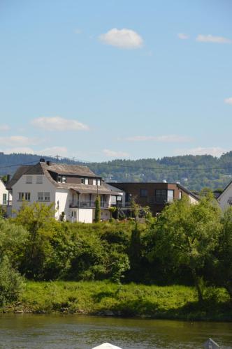 Wein & Gastehaus Porten-Becker in Kowerich