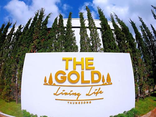 The Gold Living Life