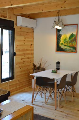 OLEA COTTAGE - image 13