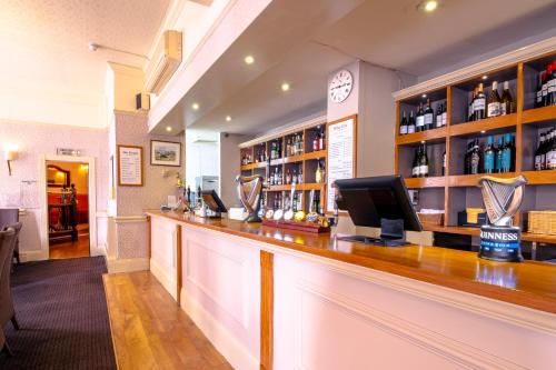 Royal Hotel - image 12