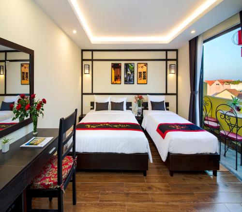 Hoi An Riverland Villa - Hoi An Center
