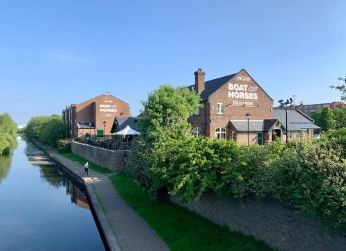 Boat & Horses Inn - Hotel - Oldham