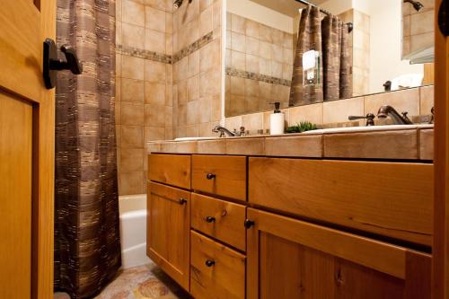 Black Bear 86 - main image