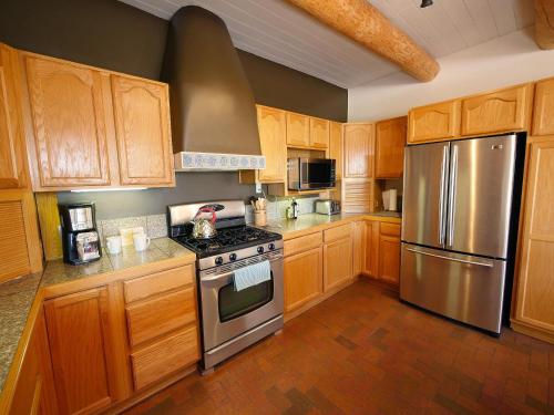 241 Pinon - image 4