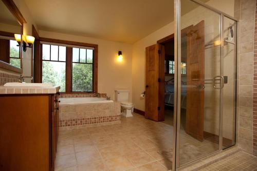 240 County Road 201 - image 2