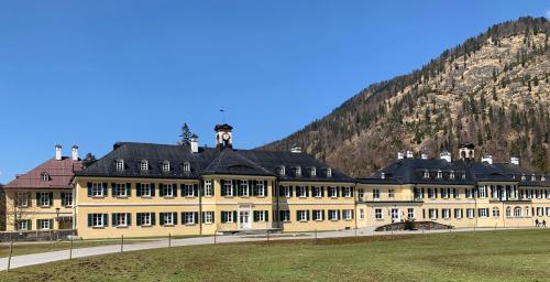 Pop-Up Lodge Wildbad Kreuth - Hotel