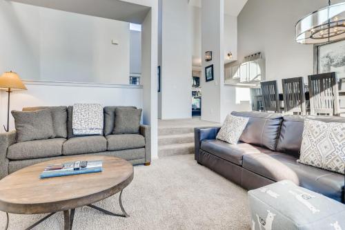 21 Deborah Lane B - main image