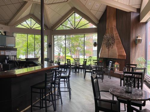 Clarion Hotel Conference Center on Lake Erie