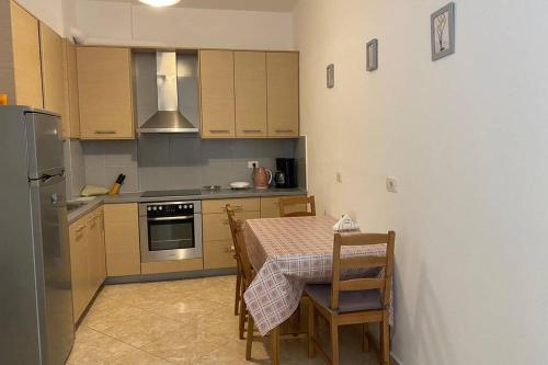 City Beach apartment - image 2