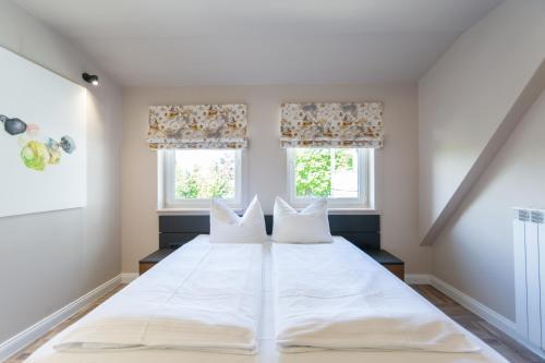 2H Horizon Hotel 5