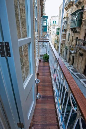 No 68 in Valletta - image 2