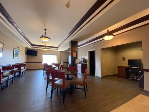Food and beverages, Comfort Inn East Windsor - Springfield in East Windsor (CT)