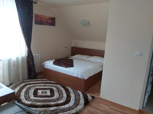 1 queen bed