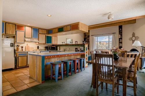 Quail Ridge Condo in El Prado, USA