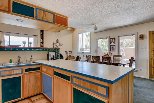Quail Ridge Condo in El Prado, USA