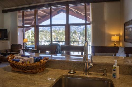 Tamarron Gambel Oak - 745 Colorado