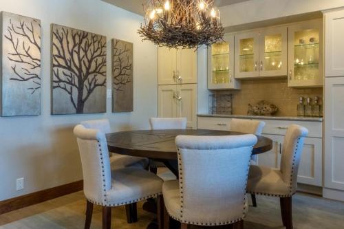 Tamarron Gambel Oak - 745 - image 4
