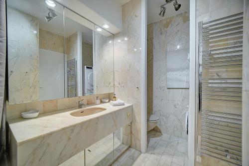 Apartment image 10