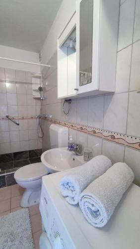 D&D, Drvenik (photo 10)